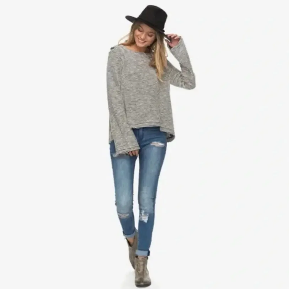 Roxy Free Thinking Button Trim Knit Gray Sweater | Junior's Medium